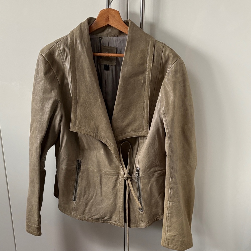 Banana Republic Genuine Leather Jacket size Large